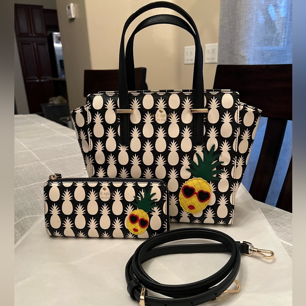 Kate Spade Hawaii Exclusive Pineapple Bag with matching wallet